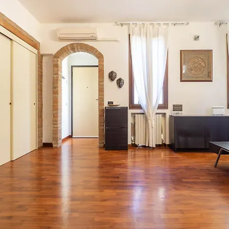 Lägenhet Rooftop Con Terrazzo Su Via Delle Volte