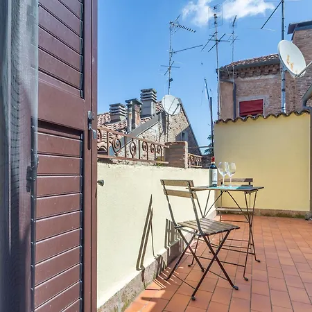 Lägenhet Rooftop Con Terrazzo Su Via Delle Volte